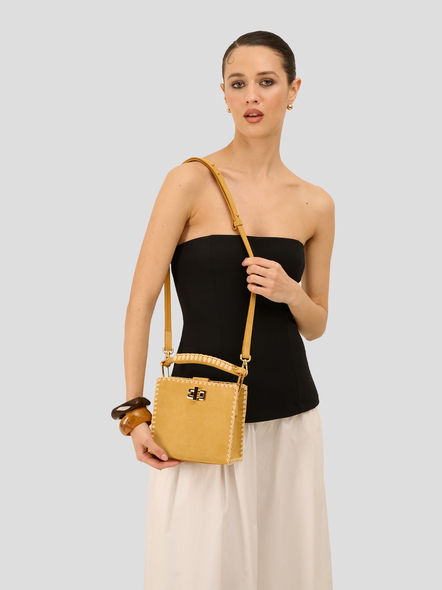 Sylvia Piccola Suede FG Sand