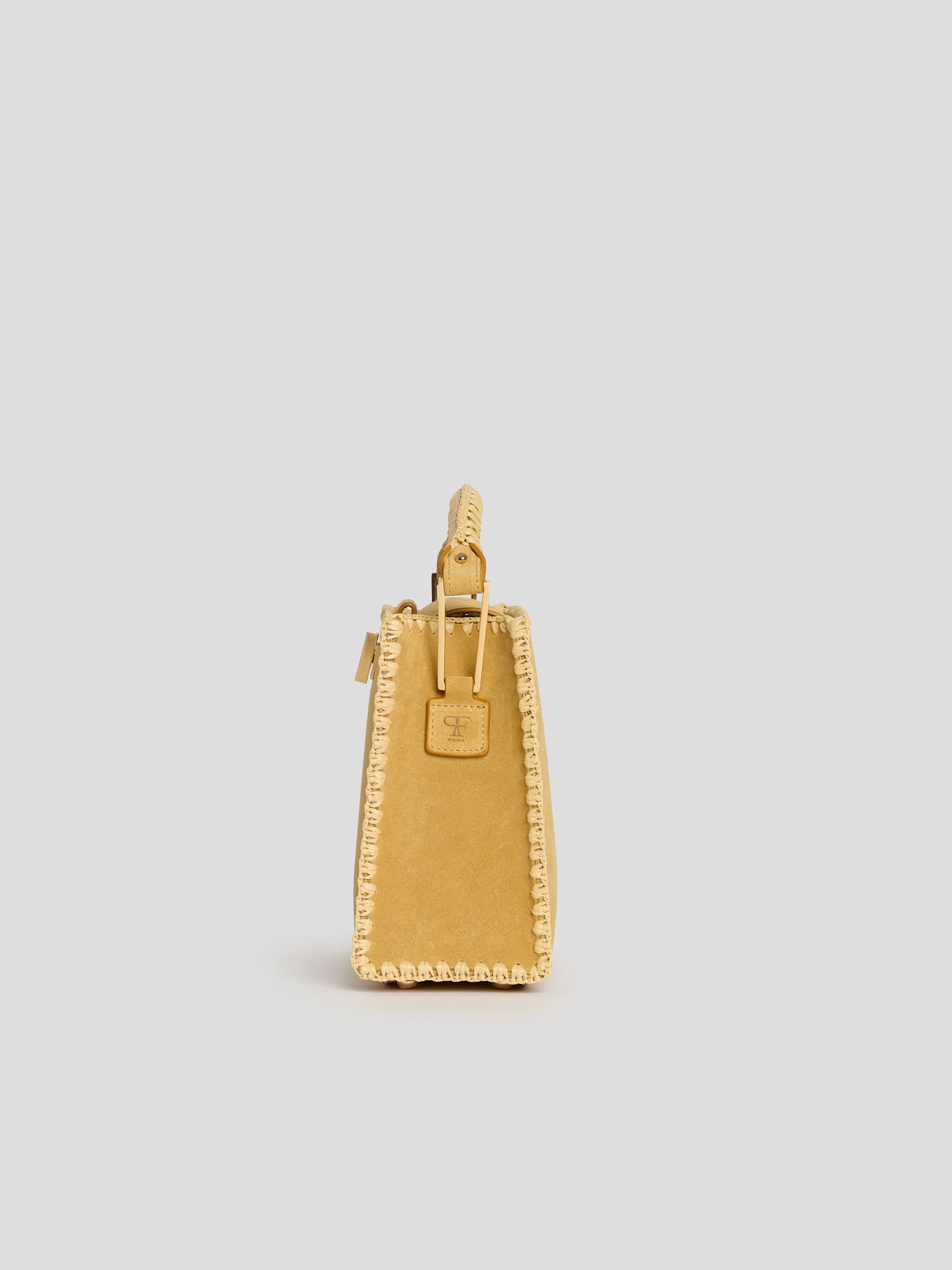 Sylvia Medium Suede FG Sand