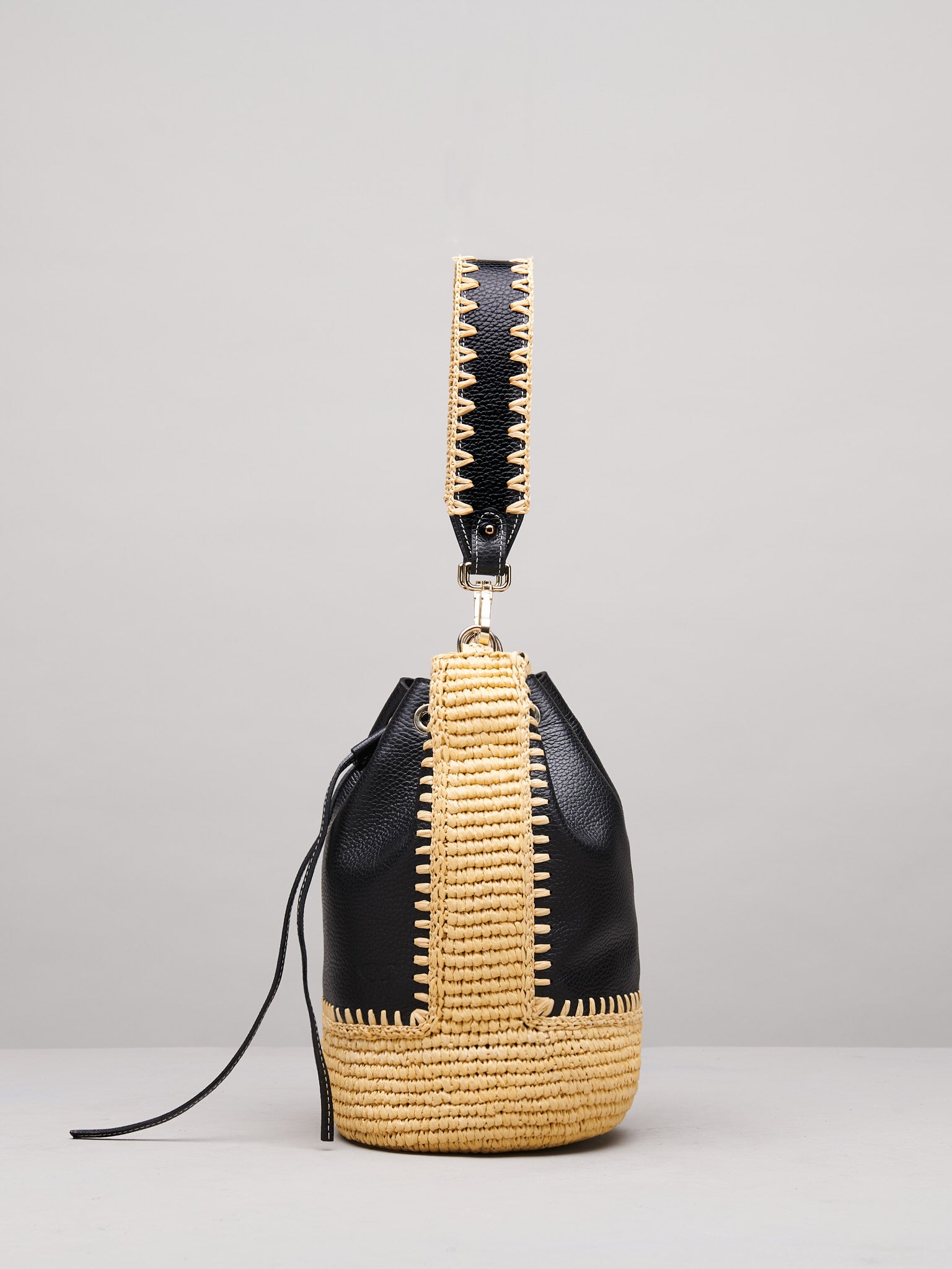 Fanny Large Black
