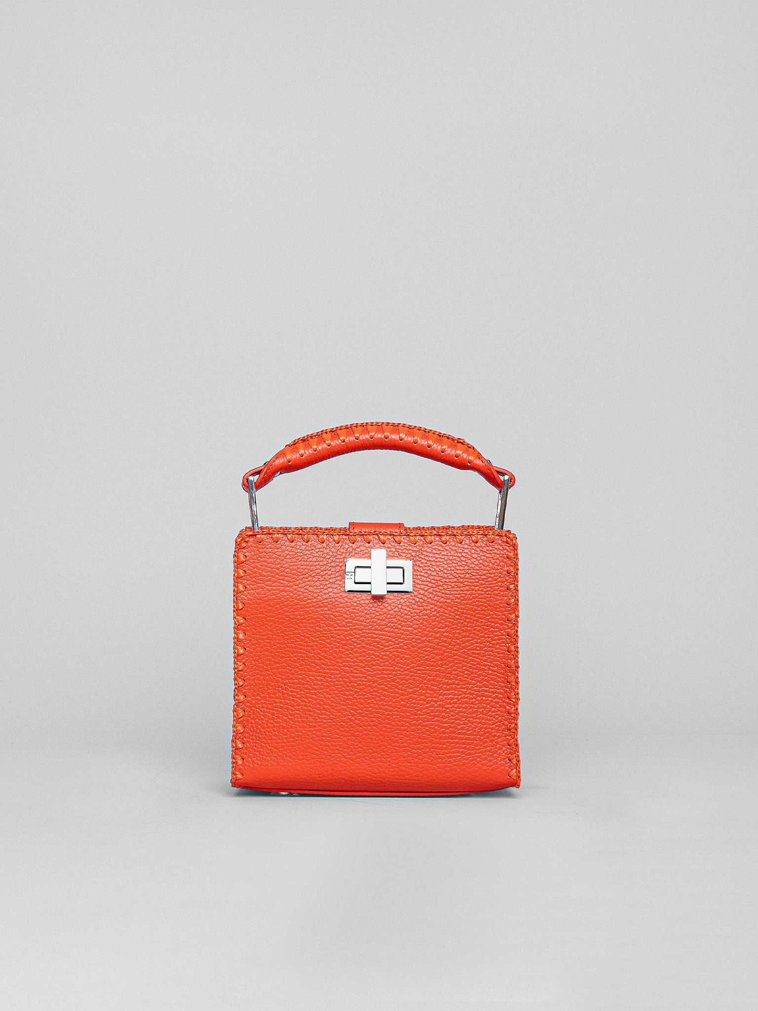 Sylvia Piccola Palladio FG Scarlet